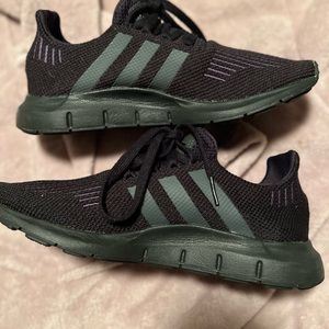 Adidas Swift Run